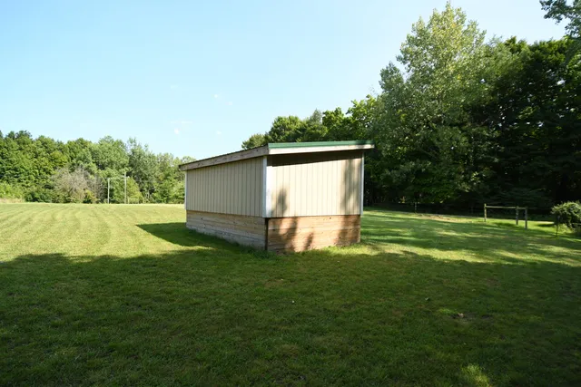 $1,195,000 | 14888 Cr 687 South Haven, Bangor, MI 49013