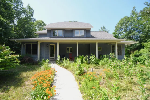 $1,195,000 | 14888 Cr 687 South Haven, Bangor, MI 49013