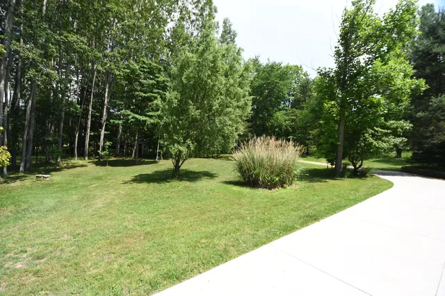 $1,195,000 | 14888 Cr 687 South Haven, Bangor, MI 49013