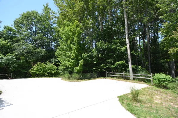 $1,195,000 | 14888 Cr 687 South Haven, Bangor, MI 49013