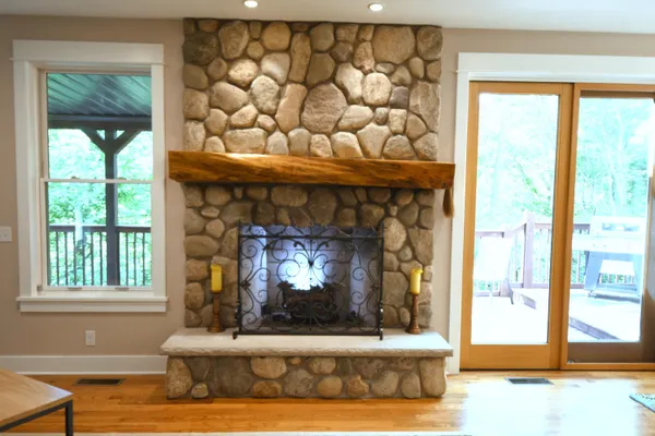 $1,195,000 | 14888 Cr 687 South Haven, Bangor, MI 49013