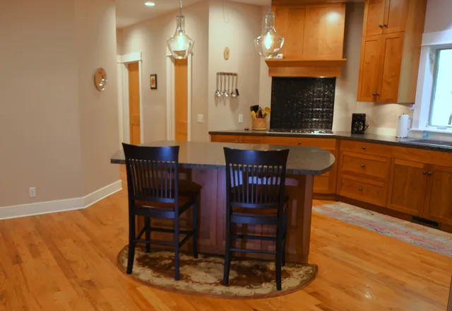 $1,195,000 | 14888 Cr 687 South Haven, Bangor, MI 49013