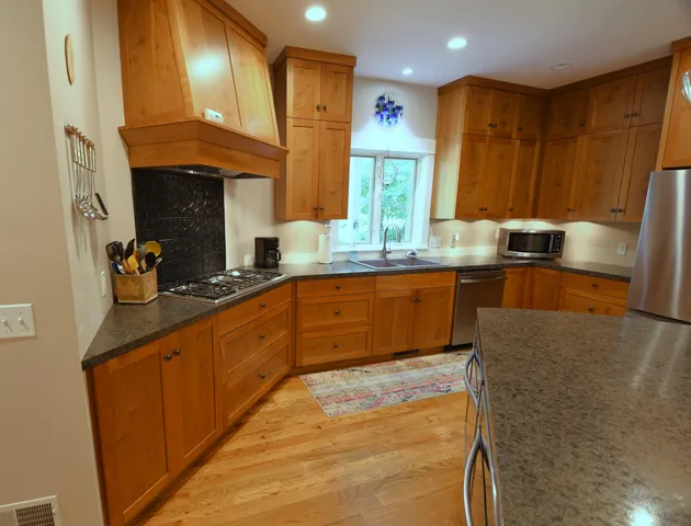 $1,195,000 | 14888 Cr 687 South Haven, Bangor, MI 49013