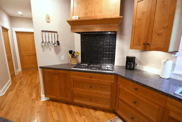 $1,195,000 | 14888 Cr 687 South Haven, Bangor, MI 49013