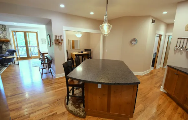 $1,195,000 | 14888 Cr 687 South Haven, Bangor, MI 49013
