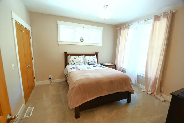 $1,195,000 | 14888 Cr 687 South Haven, Bangor, MI 49013