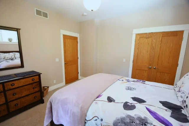 $1,195,000 | 14888 Cr 687 South Haven, Bangor, MI 49013