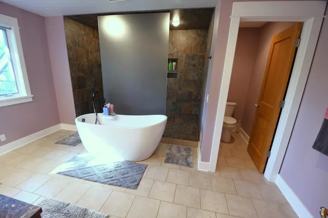 $1,195,000 | 14888 Cr 687 South Haven, Bangor, MI 49013