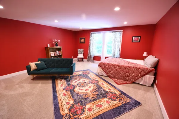 $1,195,000 | 14888 Cr 687 South Haven, Bangor, MI 49013