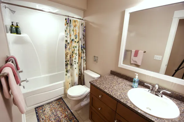 $1,195,000 | 14888 Cr 687 South Haven, Bangor, MI 49013