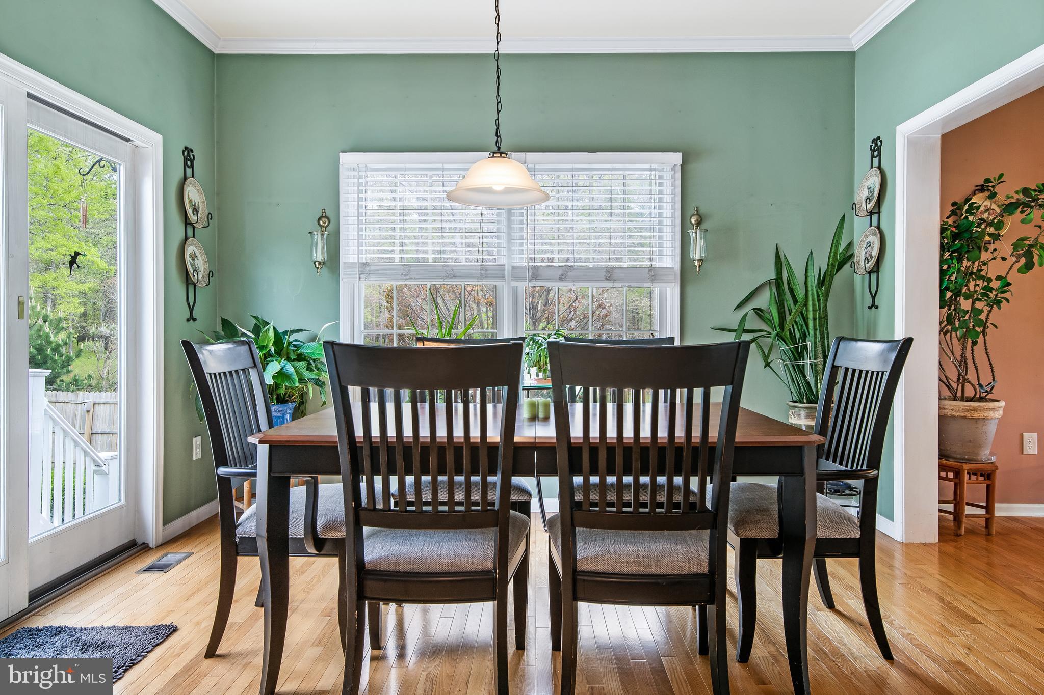 28 Blue Anchor Road Sicklerville, NJ 08081 - Photo 12 of 60 Dining room