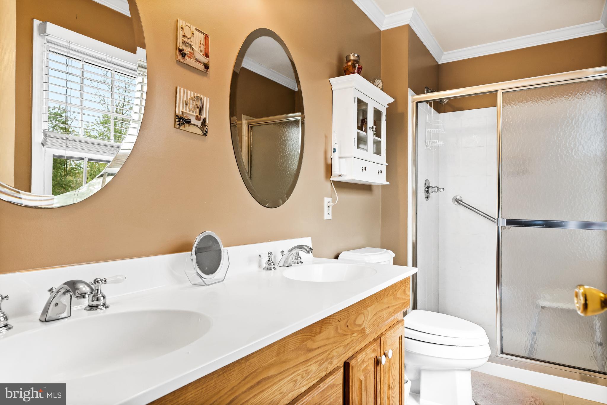 28 Blue Anchor Road Sicklerville, NJ 08081 - Photo 21 of 60 En-suite bathroom
