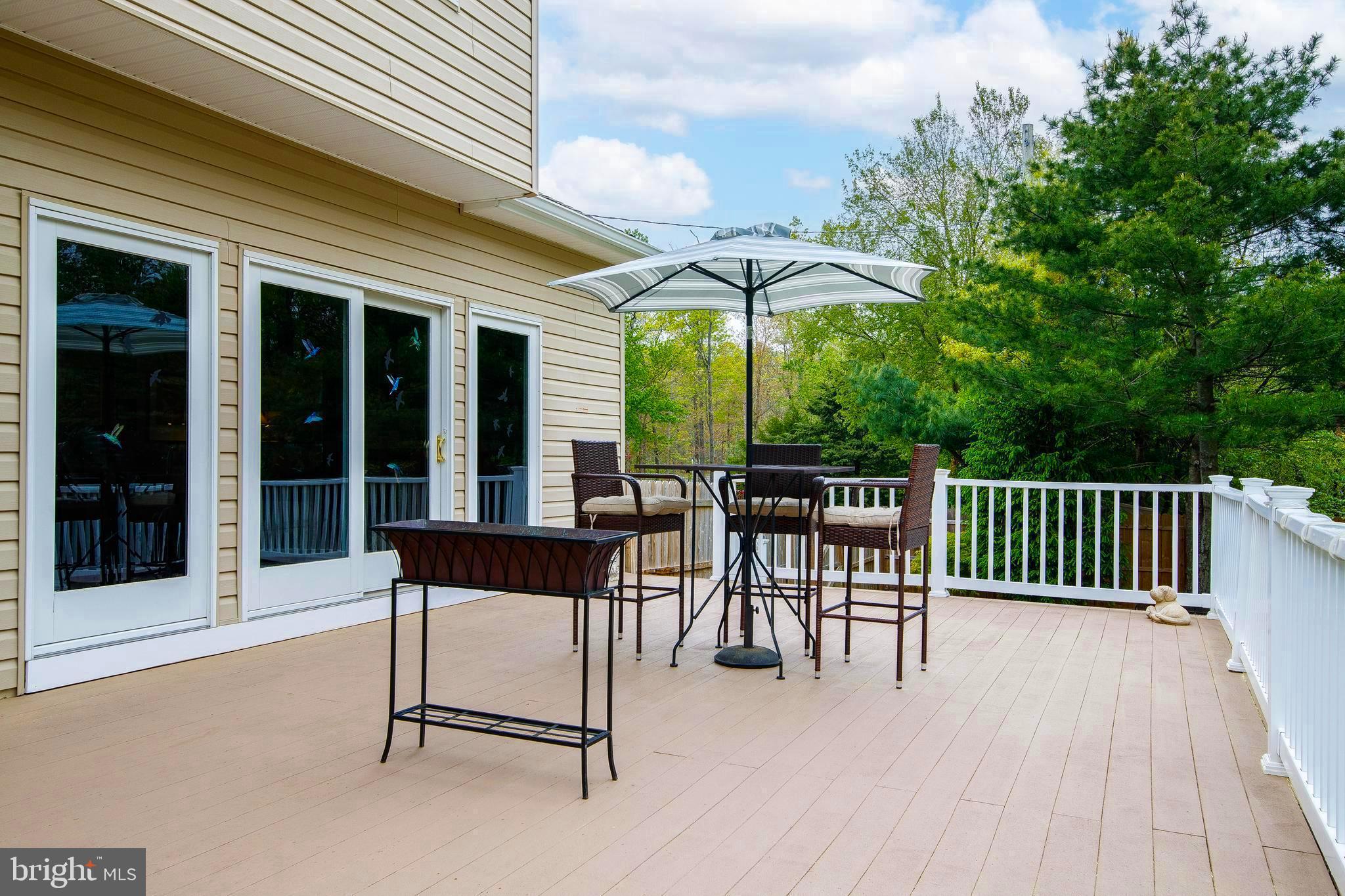 28 Blue Anchor Road Sicklerville, NJ 08081 - Photo 39 of 60 Huge 45'x16' rear deck!