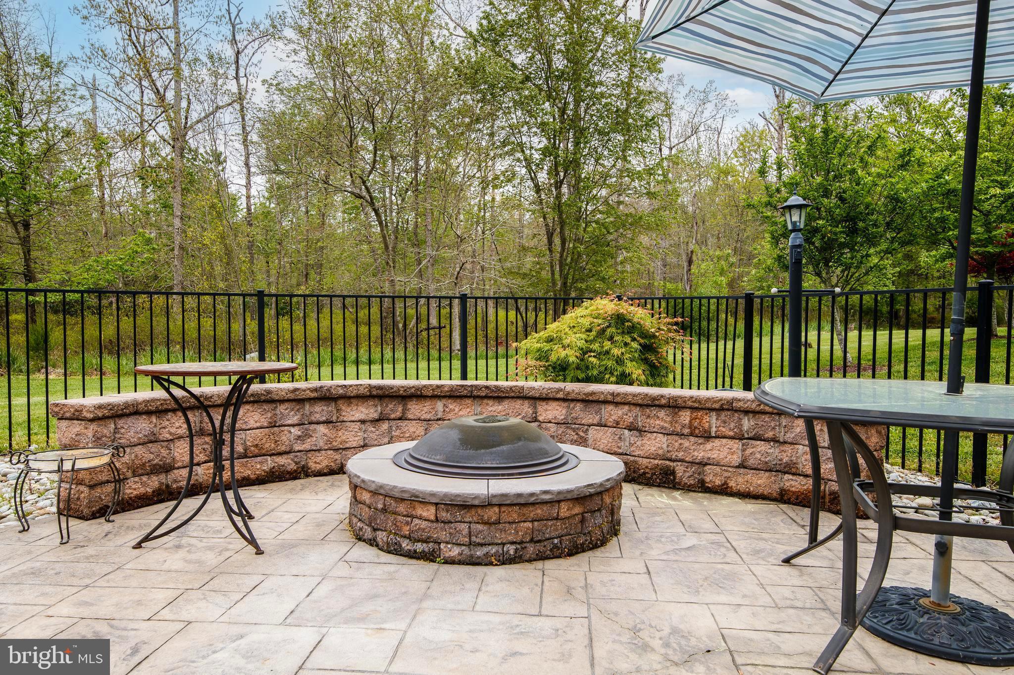 28 Blue Anchor Road Sicklerville, NJ 08081 - Photo 45 of 60 Fire pit with sitting wall!