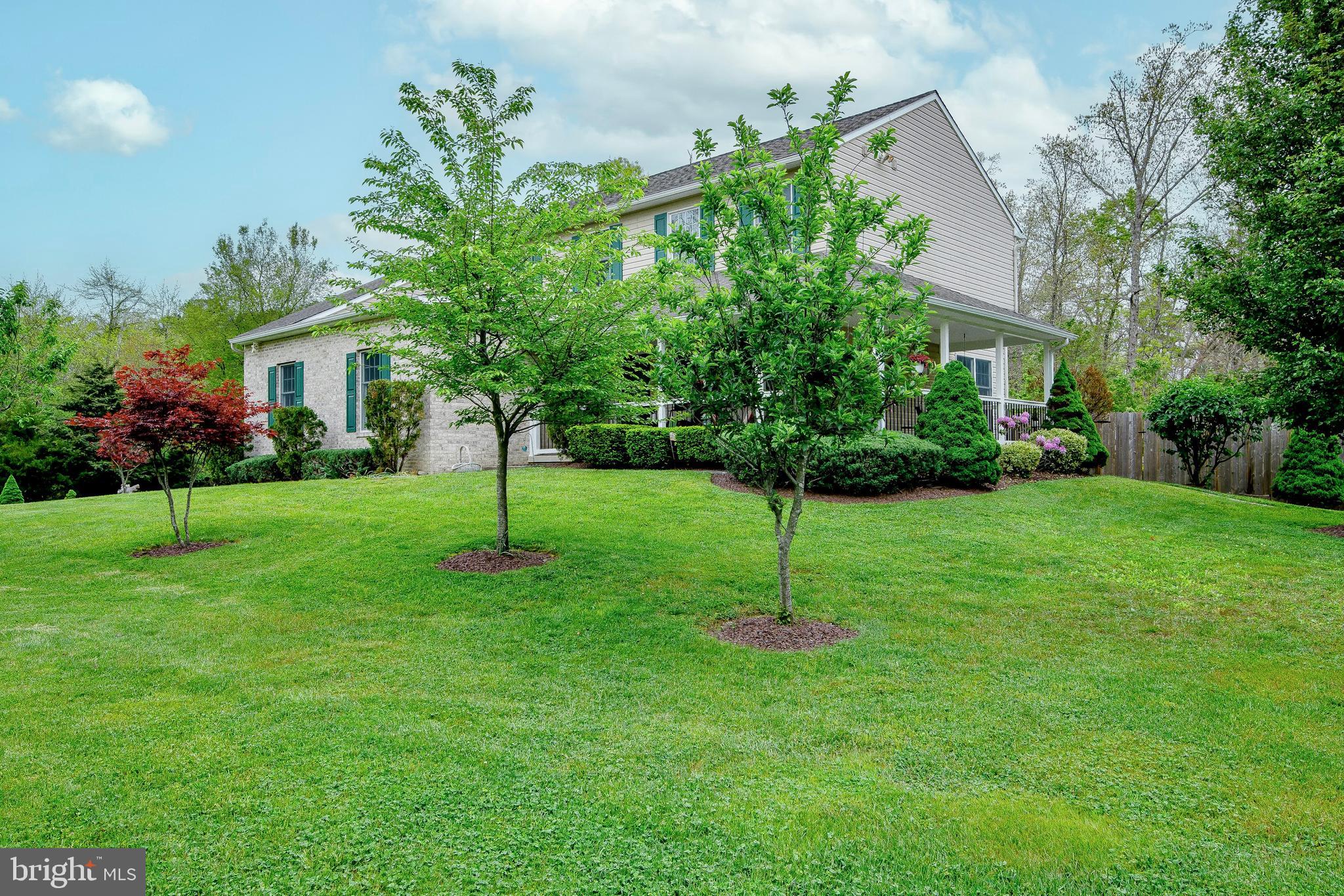 28 Blue Anchor Road Sicklerville, NJ 08081 - Photo 50 of 60 Large front yard