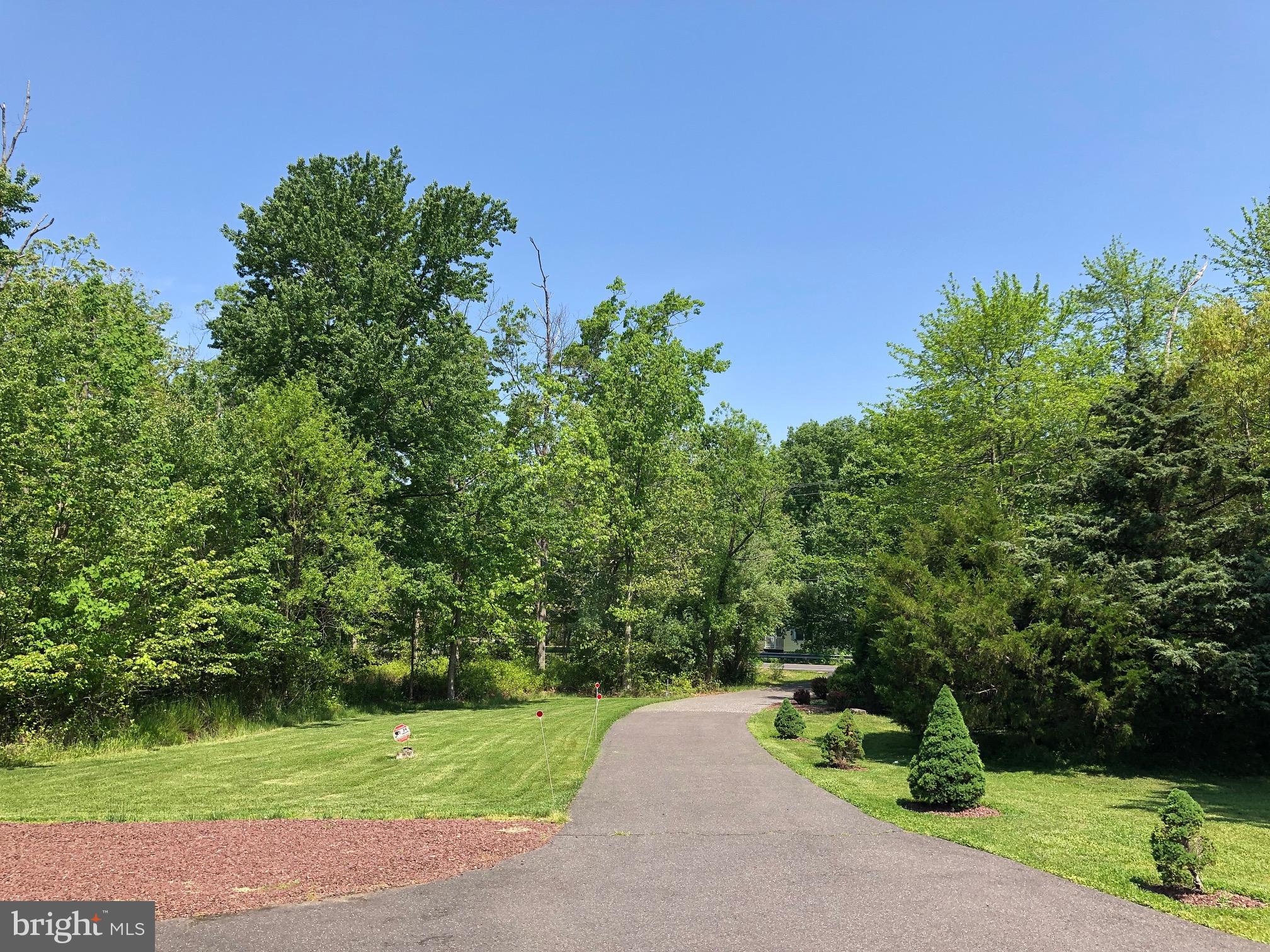 28 Blue Anchor Road Sicklerville, NJ 08081 - Photo 58 of 60 Long driveway!
