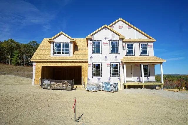 $819,900 | 310 Karatzas Avenue, Unit LOT 2, Manchester, NH 03104