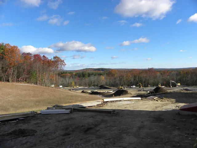 $819,900 | 310 Karatzas Avenue, Unit LOT 2, Manchester, NH 03104