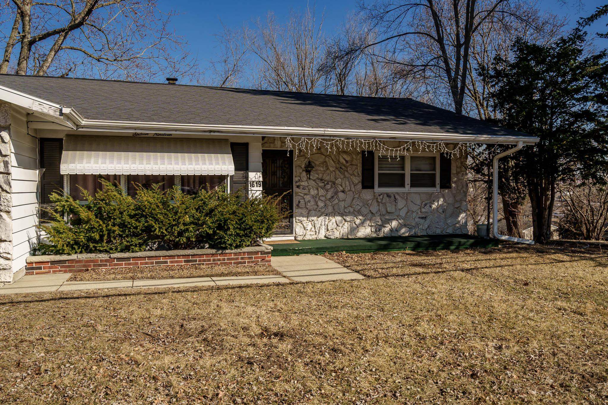 1619 6th Street Beloit, WI 53511 - Photo 2 of 38