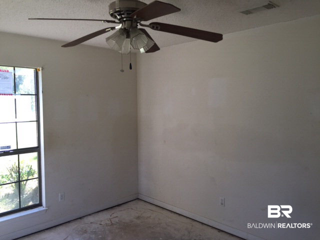 7230 Kenny Lundy Road Theodore, AL 36582 - Photo 10 of 20