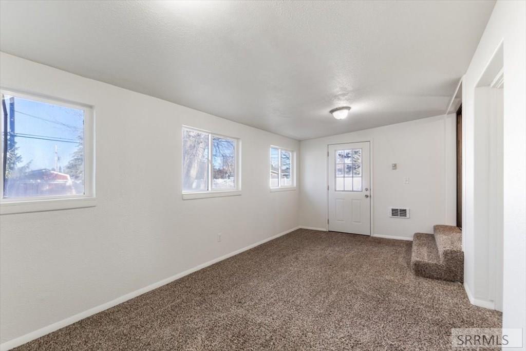 153 North 3rd East Rexburg, ID 83440 - Photo 13 of 25