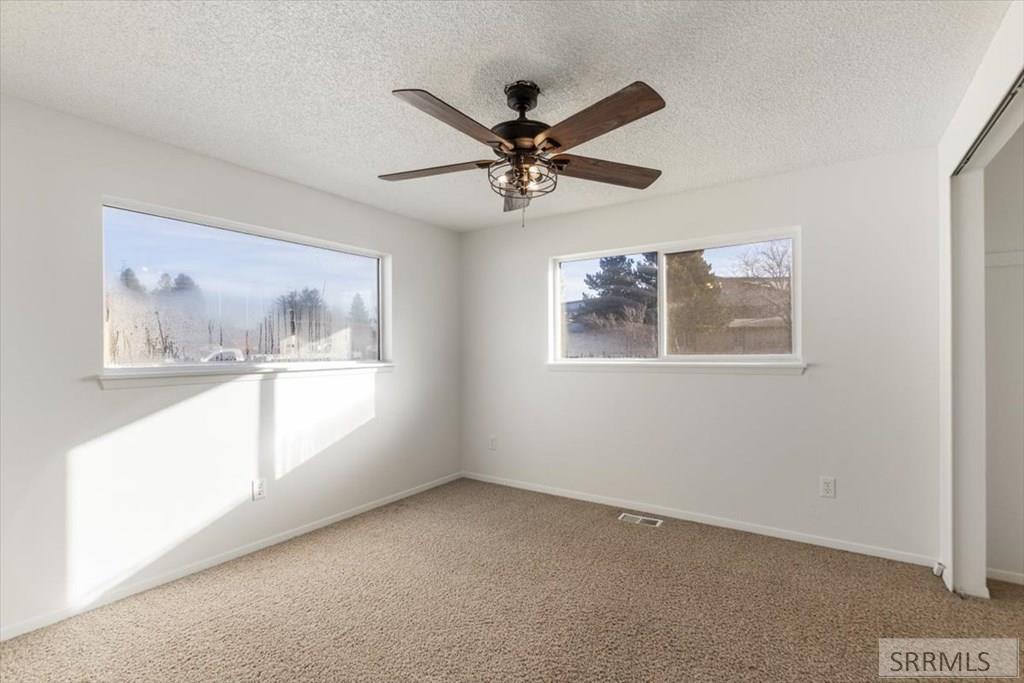 153 North 3rd East Rexburg, ID 83440 - Photo 15 of 25