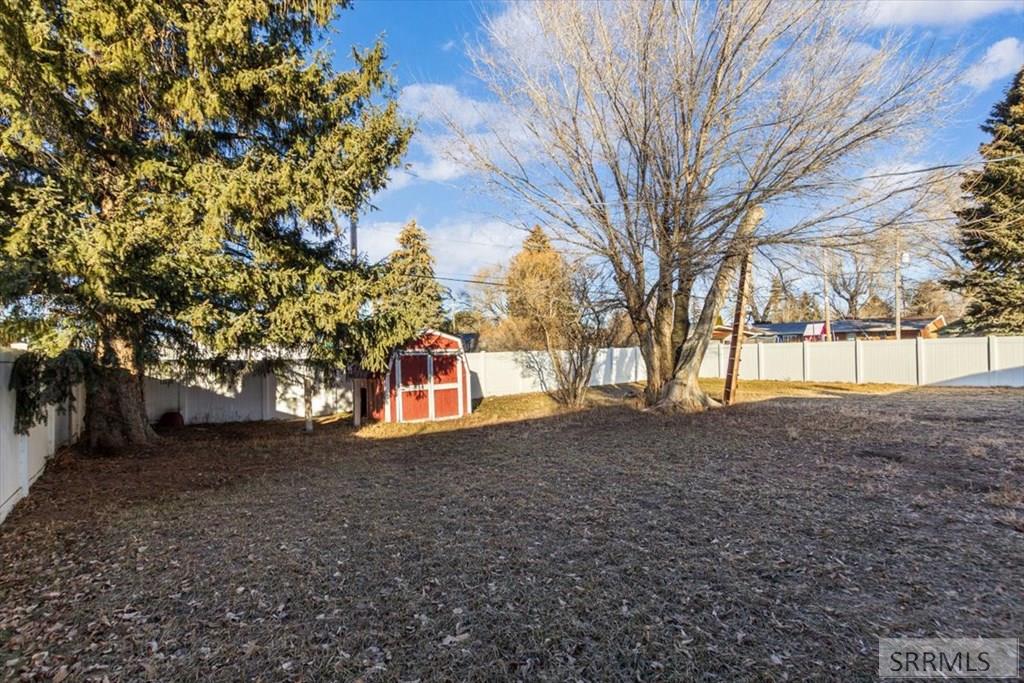 153 North 3rd East Rexburg, ID 83440 - Photo 23 of 25