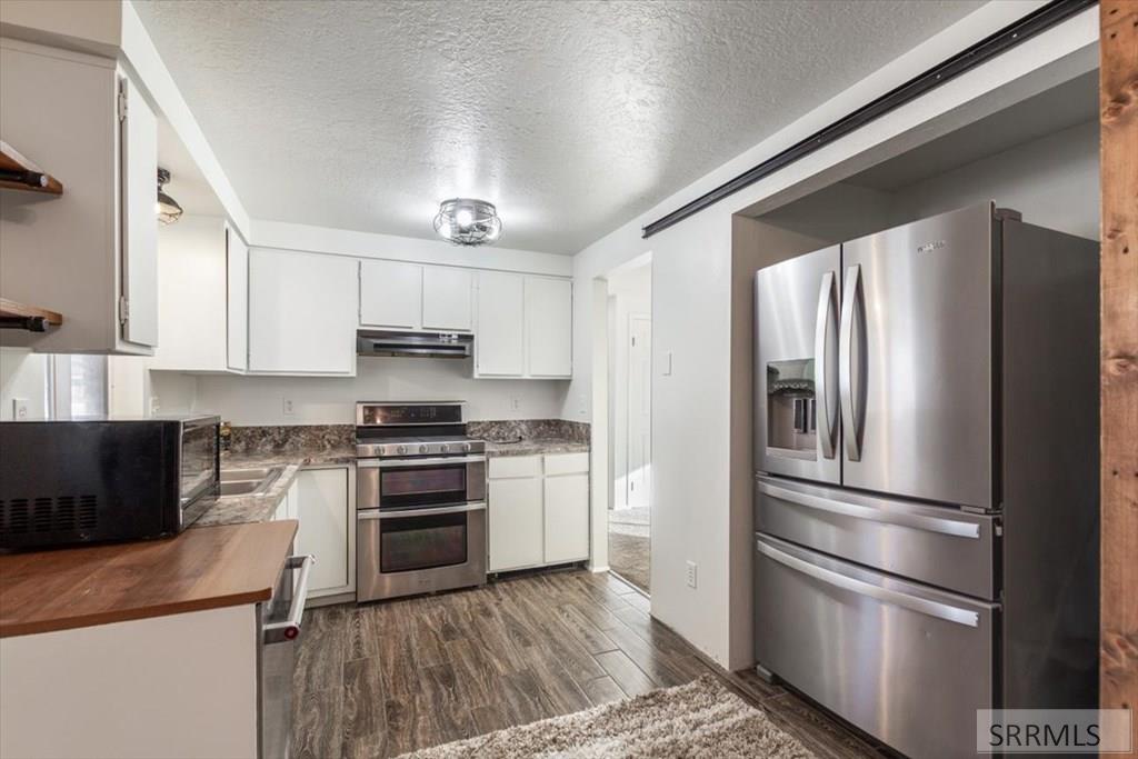 153 North 3rd East Rexburg, ID 83440 - Photo 5 of 25