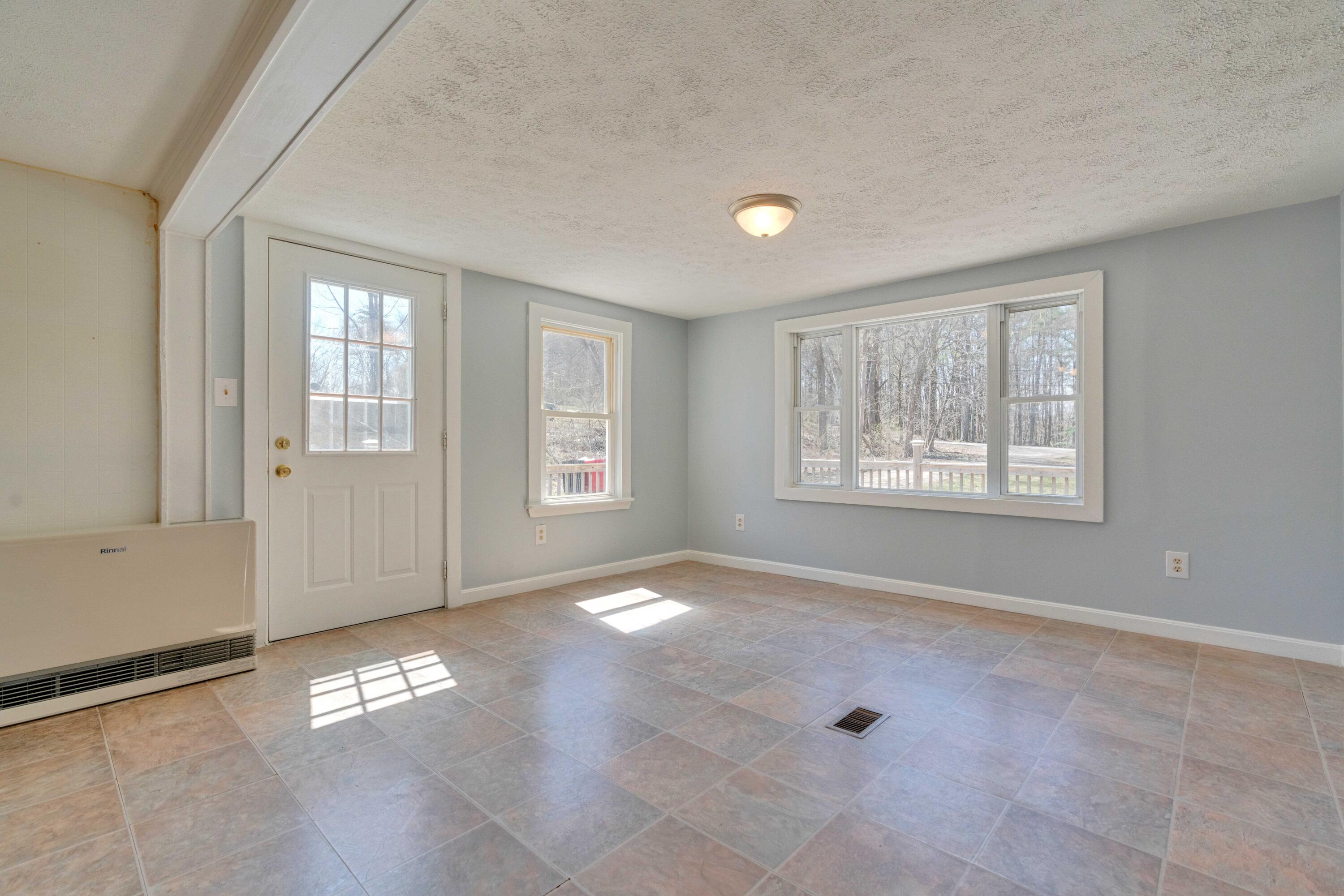 140 Grammar Road Sanford, ME 04073 - Photo 7 of 36 _DSC9712