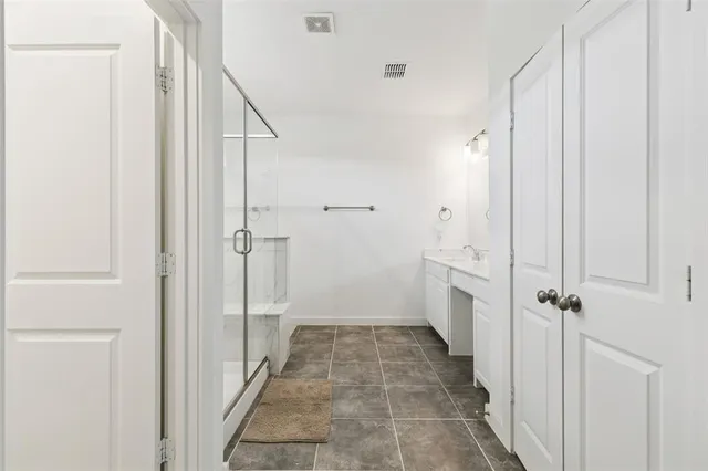 $2,800 | 2700 Parkview Court, Lewisville, TX 75067