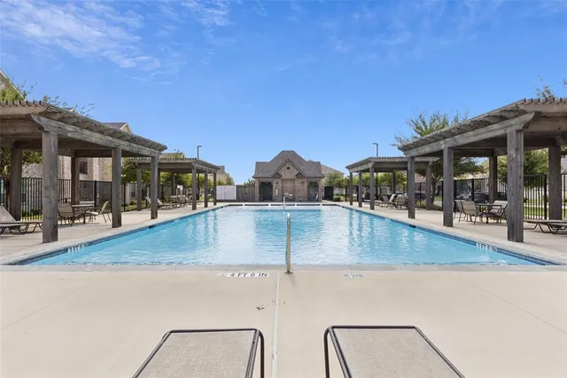 $2,800 | 2700 Parkview Court, Lewisville, TX 75067