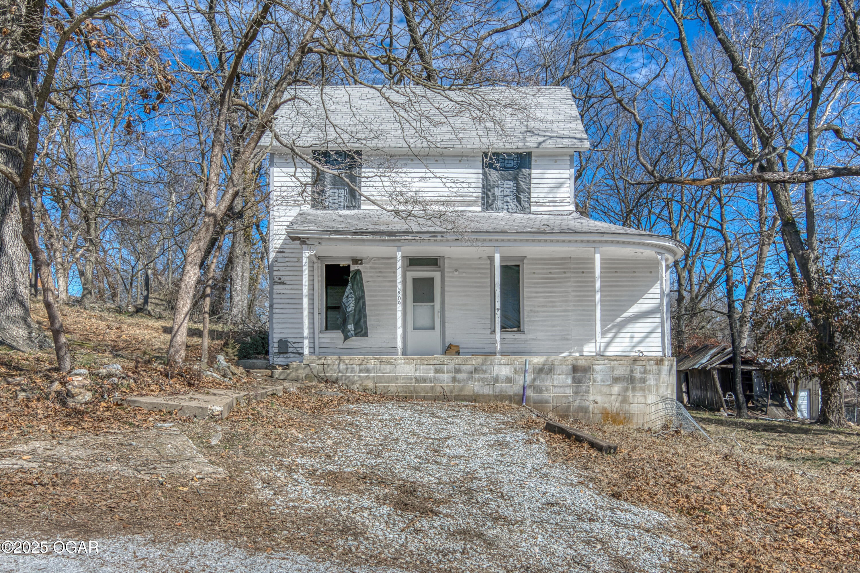 809 Cleveland Street Seneca, MO 64865 - Photo 1 of 1 809 Cleveland-1