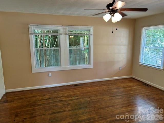 11 Mountain Road Hendersonville, NC 28791 - Photo 4 of 31