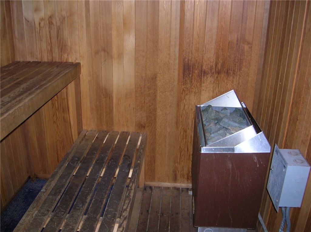 1122 Colorado Street, Unit 1101 Austin, TX 78701 - Photo 14 of 17 a view of wooden door