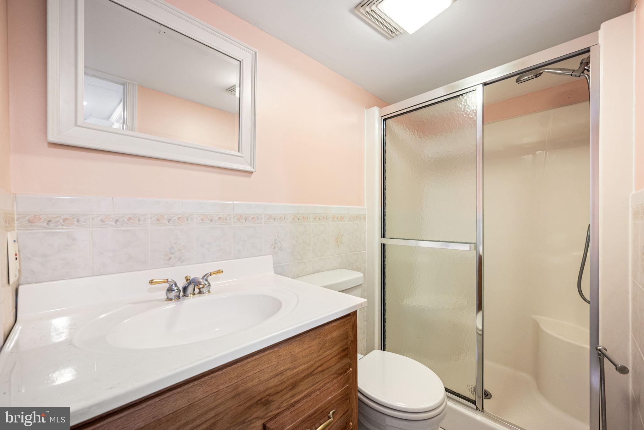 416 Yorkshire Road Bryn Mawr, PA 19010 - Photo 27 of 33 Basement Full Bath