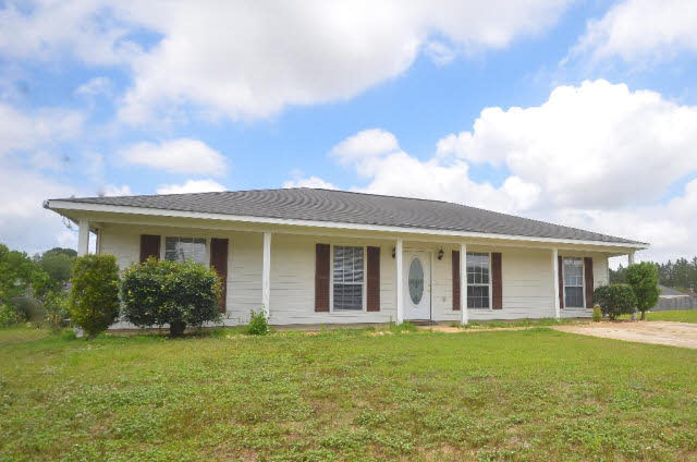 16183 Setter Circle Foley, AL 36535 - Photo 2 of 22