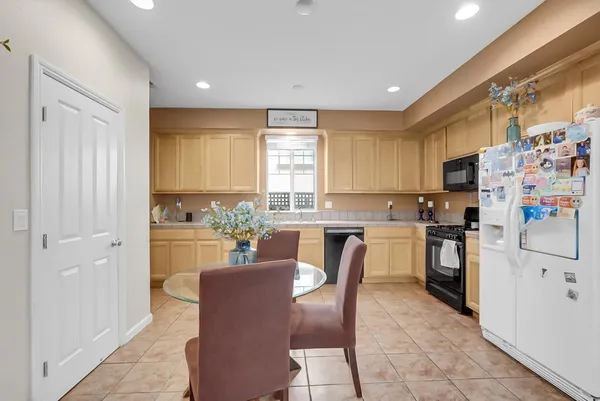 $825,000 | 633 Castle Haven Drive, Tracy, CA 95377