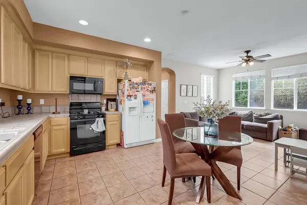 $825,000 | 633 Castle Haven Drive, Tracy, CA 95377