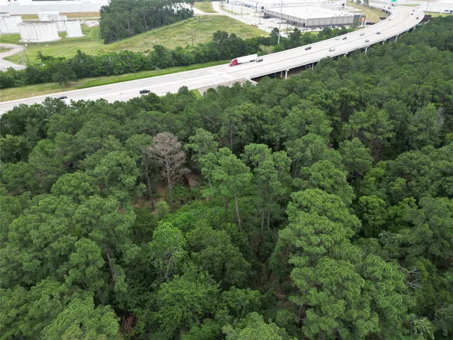 a view of a lush green field