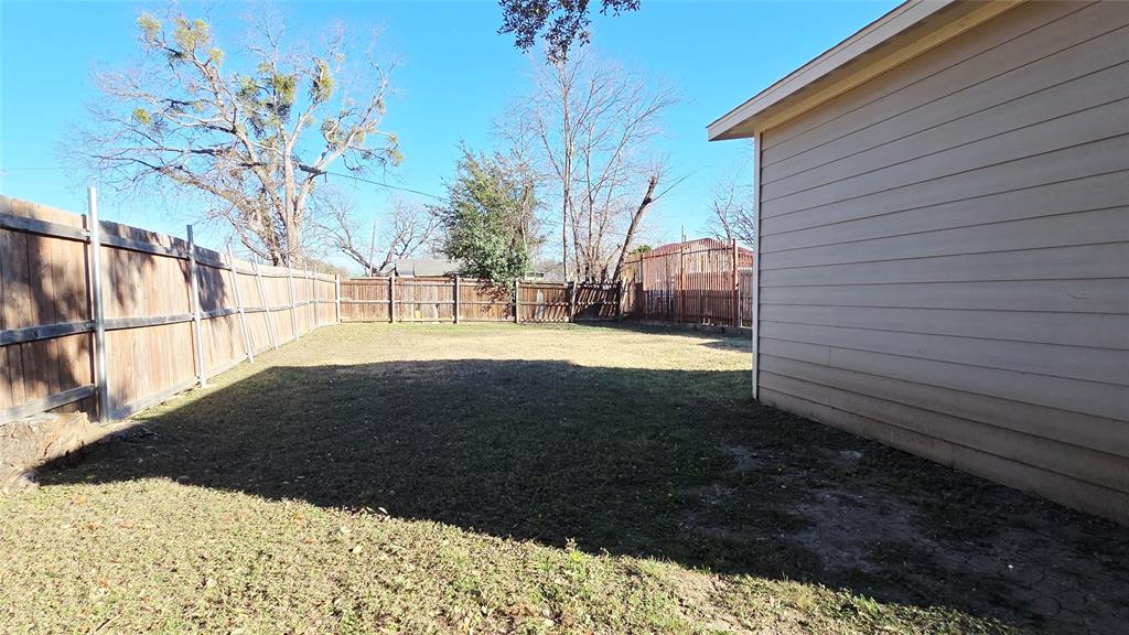 4046 Odessa Street Dallas, TX 75212 - Photo 16 of 21