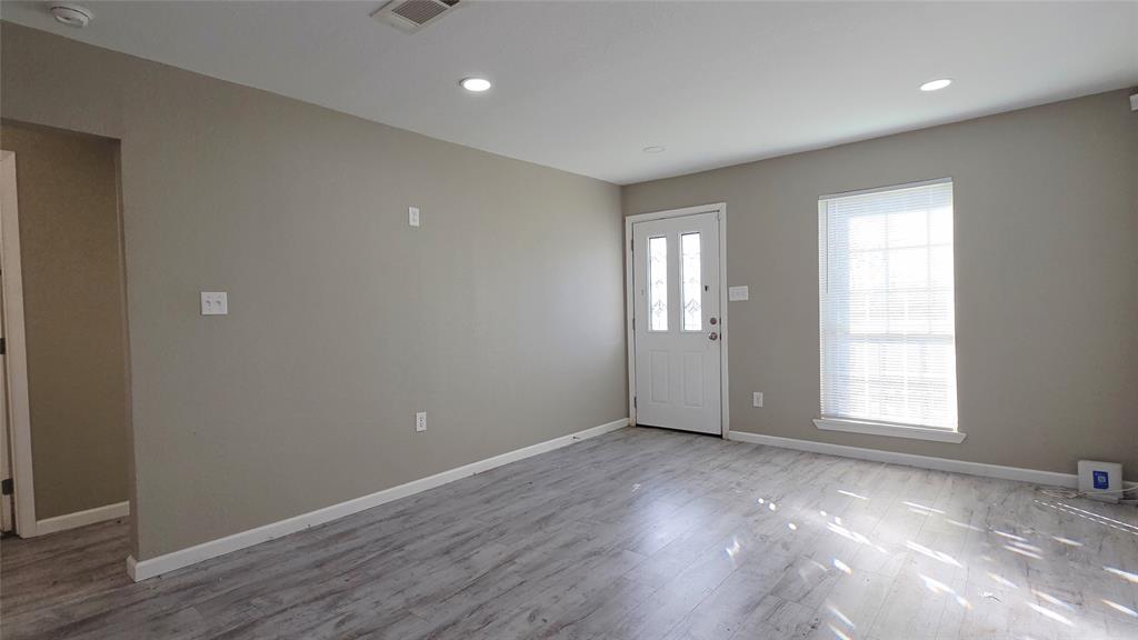 4046 Odessa Street Dallas, TX 75212 - Photo 7 of 21