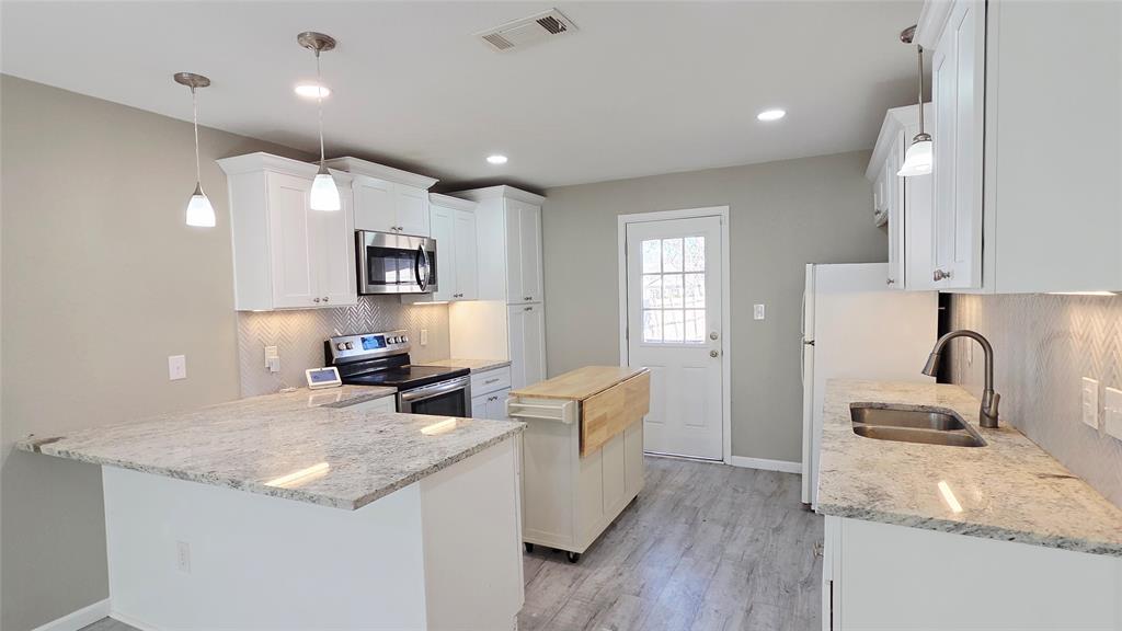 4046 Odessa Street Dallas, TX 75212 - Photo 8 of 21