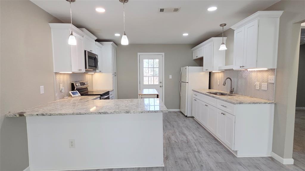 4046 Odessa Street Dallas, TX 75212 - Photo 9 of 21