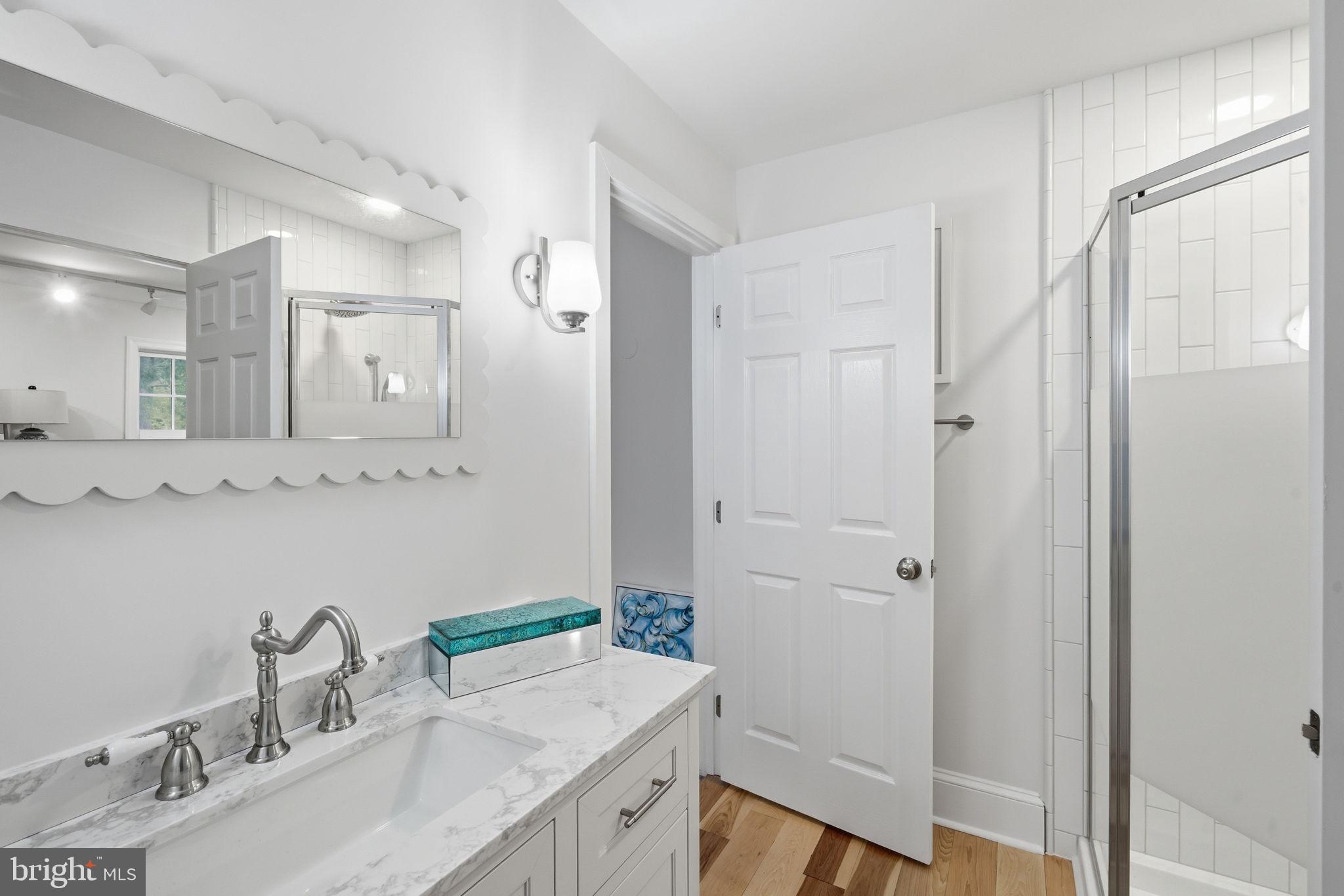 416 Cove Road Queenstown, MD 21658 - Photo 26 of 49 Jack & Jill Bath - Shared Bedrooms 2 & 3