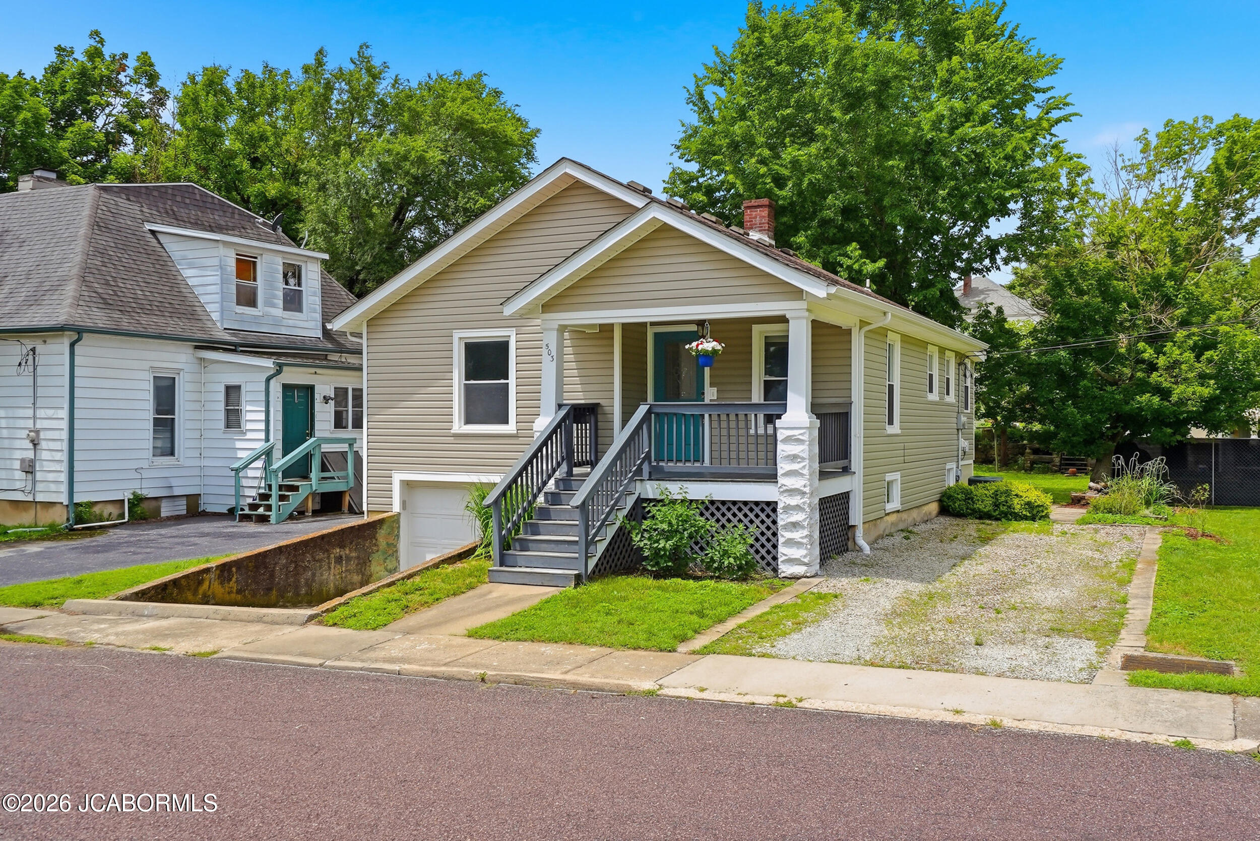503 Vine Street Fulton, MO 65251 - Photo 3 of 44