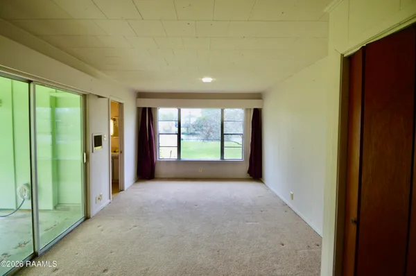 $345,500 | 1915 North River Oaks Drive, Abbeville, LA 70510