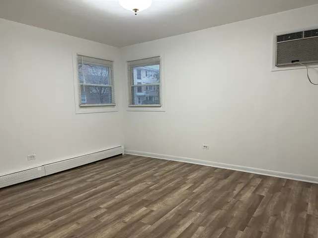 $1,290 | 8221 West Walsh Lane, Unit GF, River Grove, IL 60171