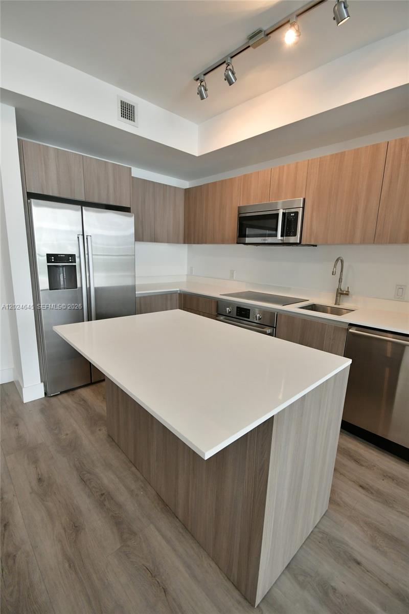 201 Southwest 17th Road, Unit 304 Miami, FL 33129 - Photo 22 of 68