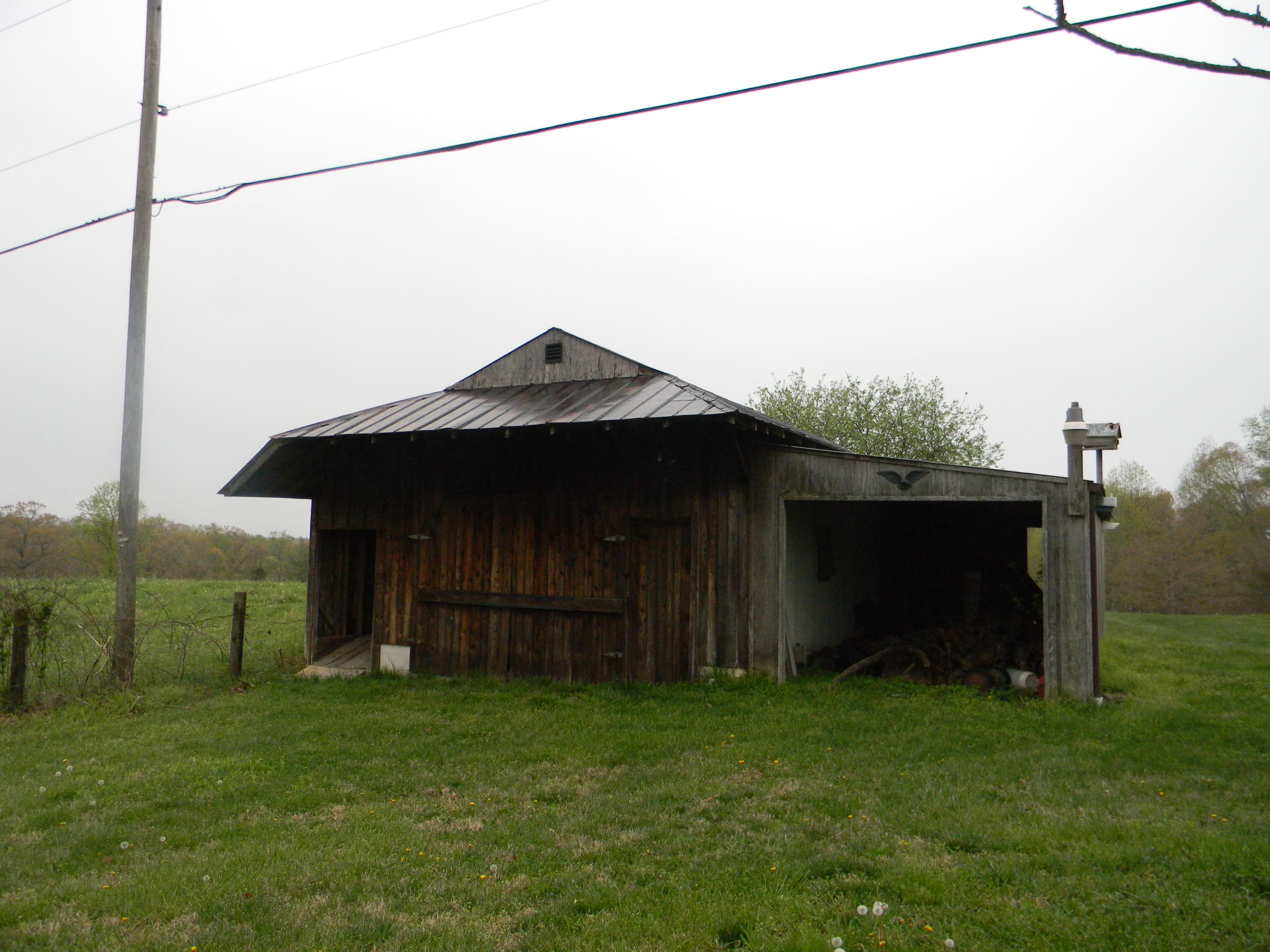 4835 Bonbrook Mill Road Boones Mill, VA 24065 - Photo 2 of 25 Barn