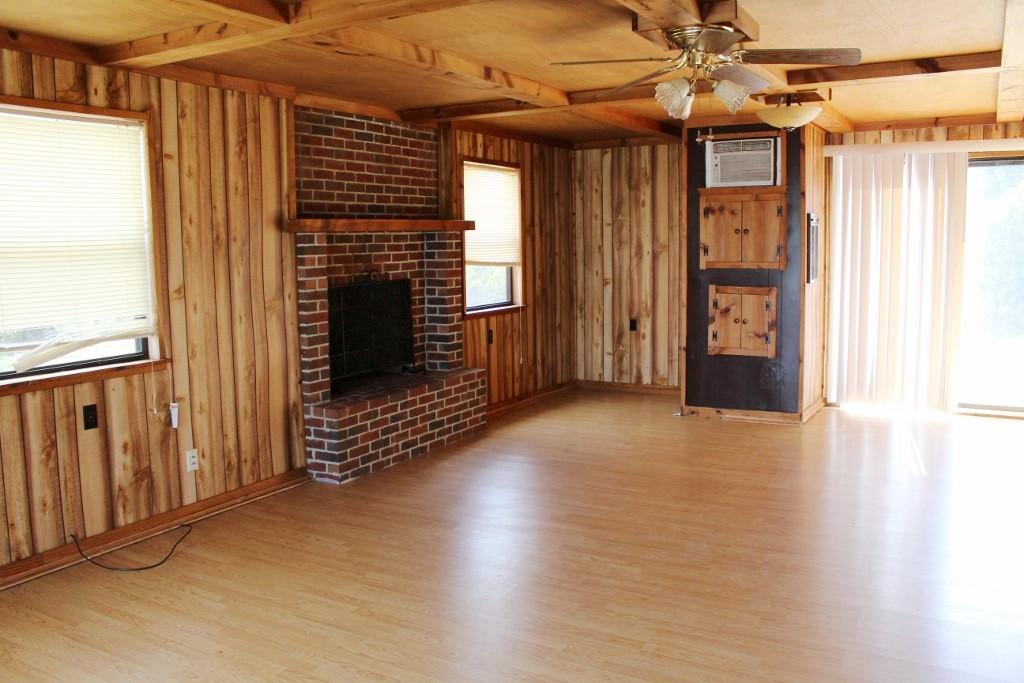 4835 Bonbrook Mill Road Boones Mill, VA 24065 - Photo 4 of 25 Huge Family Room